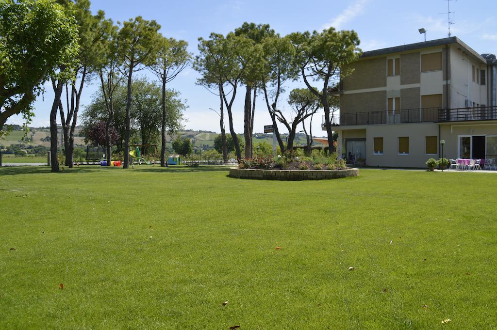 Hotel Ausonia Monte Porzio Exterior photo